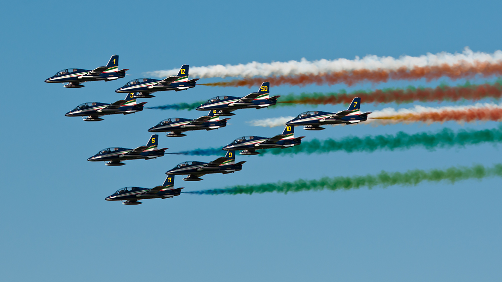 120_Kecskemet_Air Show_Frecce Tricolori na Aermacchi MB-339 PAN.jpg